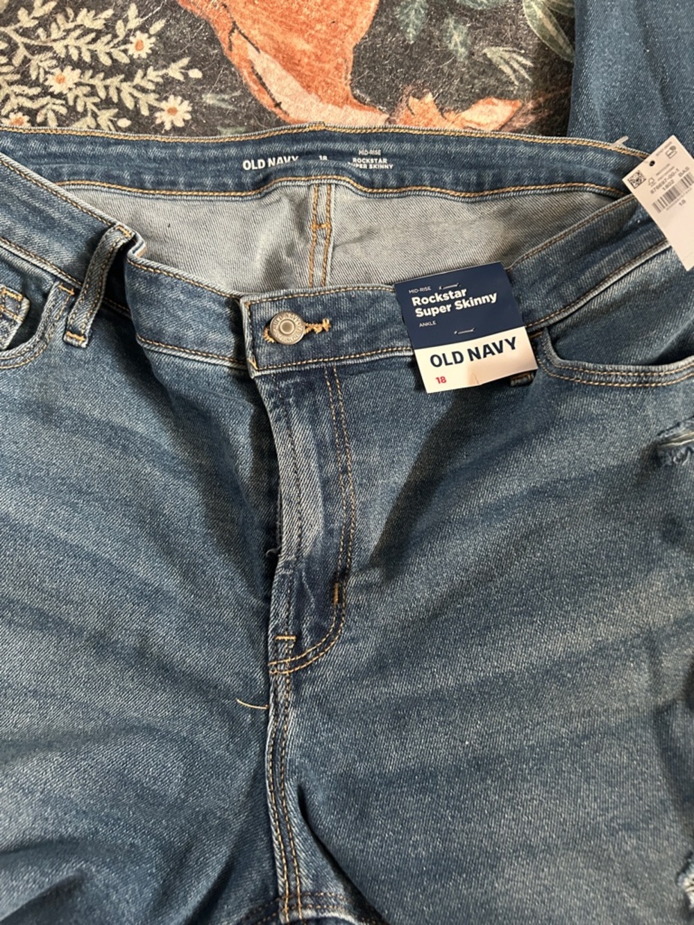 Old Navy Rockstar Super Skinny Jeans - Medium Blue Wash